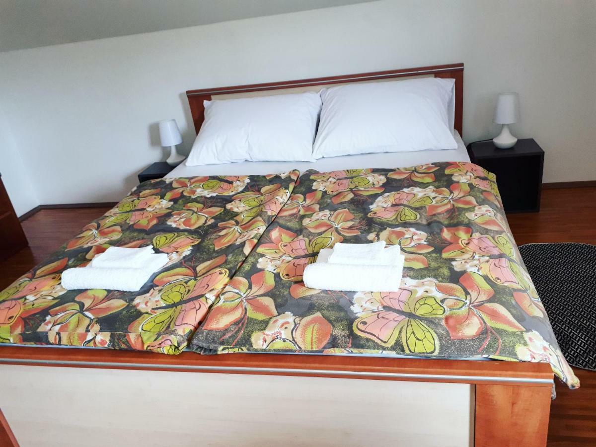Apartman Lena Tusilovic Zewnętrze zdjęcie
