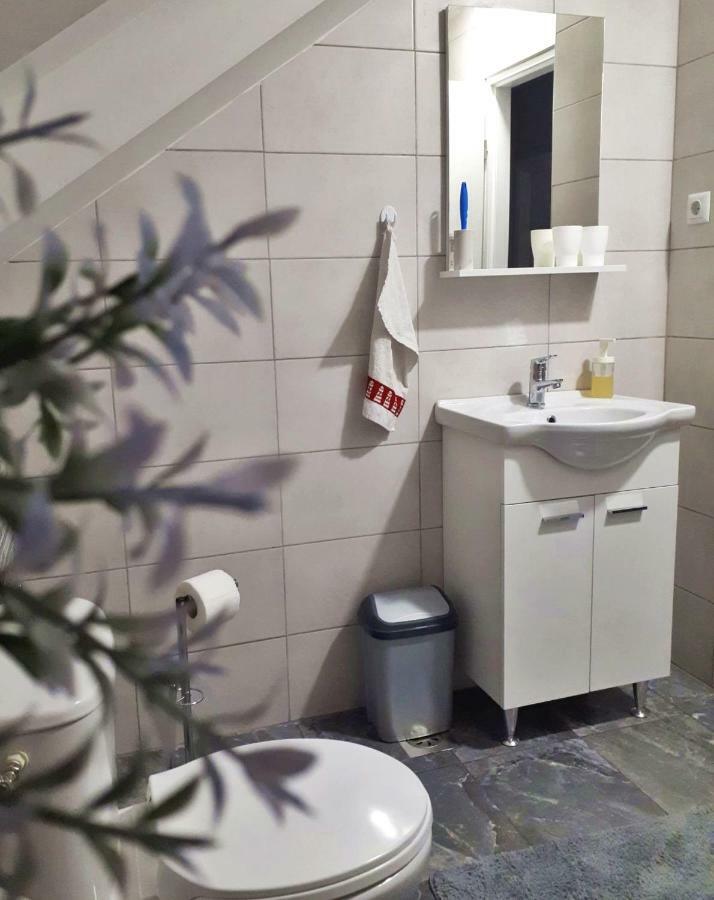 Apartman Lena Tusilovic Zewnętrze zdjęcie