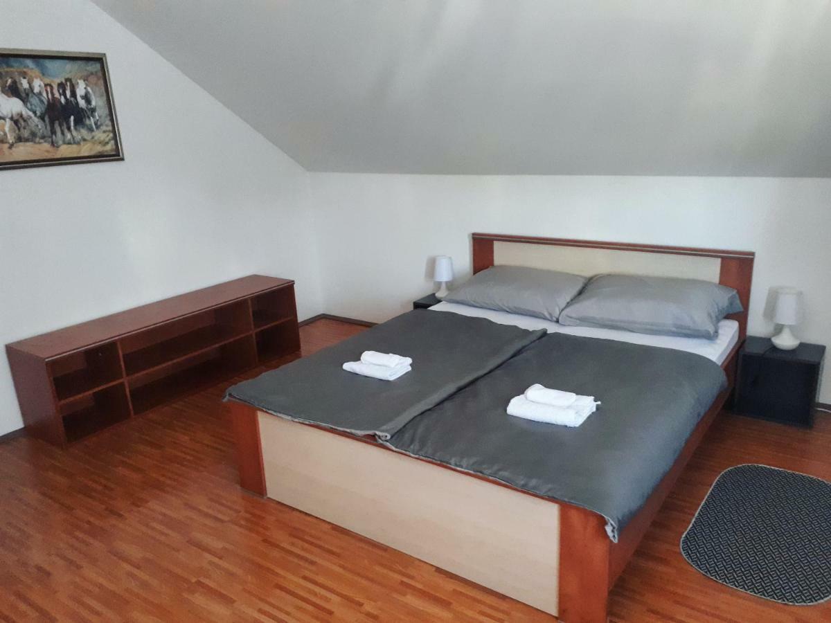 Apartman Lena Tusilovic Zewnętrze zdjęcie
