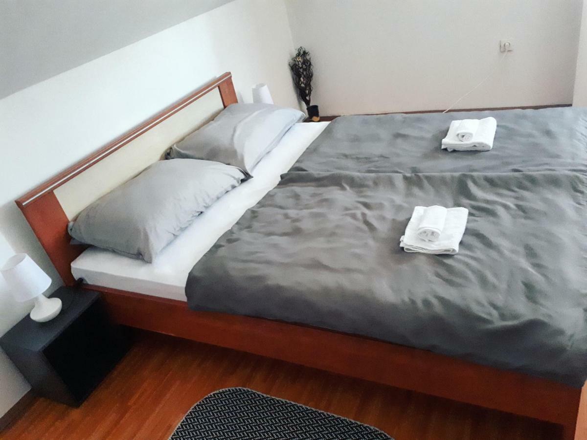 Apartman Lena Tusilovic Zewnętrze zdjęcie